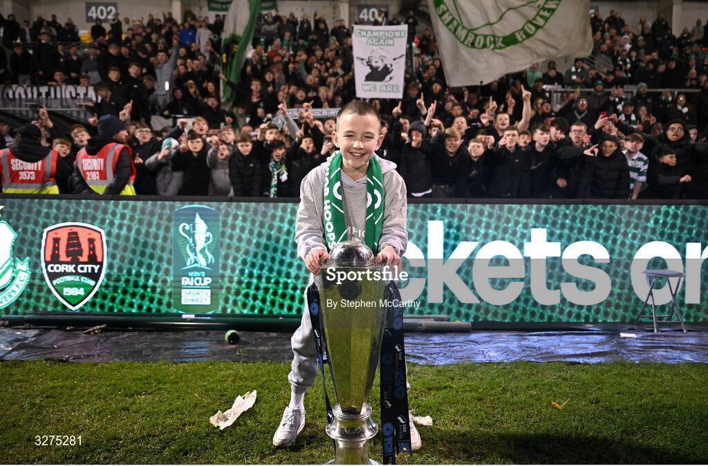 1 November 2025; Josh Bradley son of Shamrock Rovers manager Stephen Bradley celebrates with the trophy after the SSE Airtricity Men's Premier Division match between Shamrock Rovers and Sligo Rovers at Tallaght Stadium in Dublin. Photo by Stephen McCarthy/Sportsfile