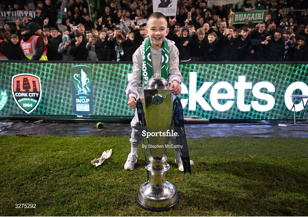 1 November 2025; Josh Bradley son of Shamrock Rovers manager Stephen Bradley celebrates with the trophy after the SSE Airtricity Men's Premier Division match between Shamrock Rovers and Sligo Rovers at Tallaght Stadium in Dublin. Photo by Stephen McCarthy/Sportsfile