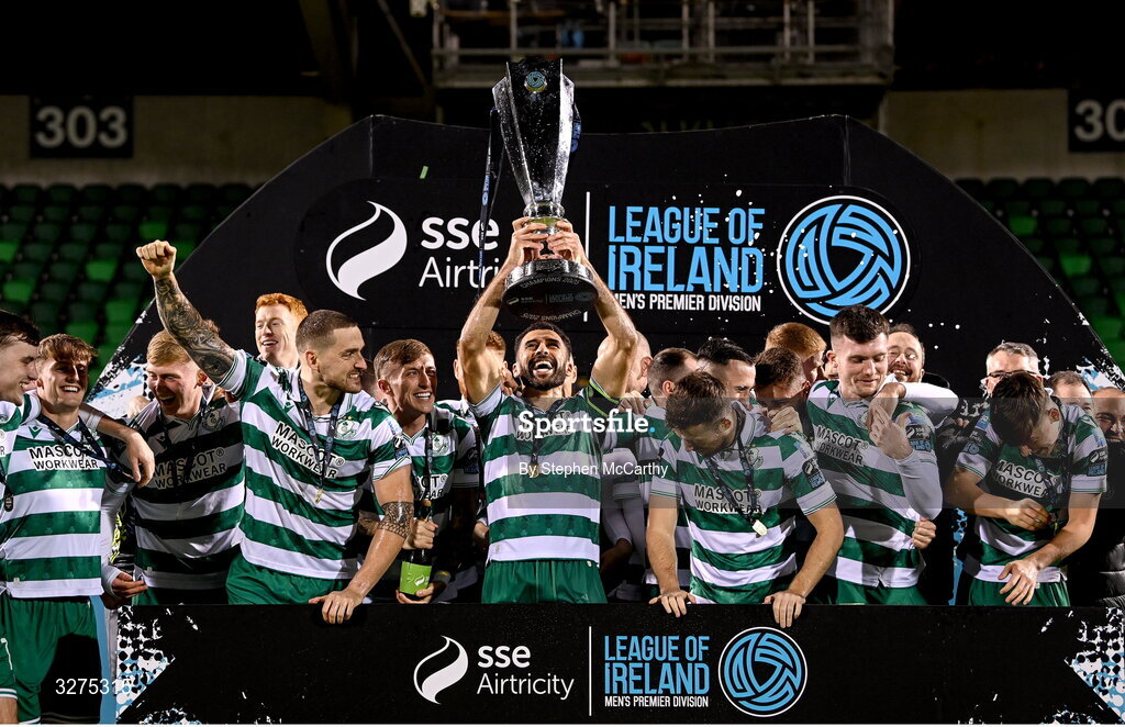 1 November 2025; Roberto Lopes of Shamrock Rovers lifts the SSE Airtricity Men's Premier Division trophy after the SSE Airtricity Men's Premier Division match between Shamrock Rovers and Sligo Rovers at Tallaght Stadium in Dublin. Photo by Stephen McCarthy/Sportsfile