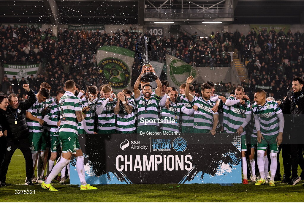 1 November 2025; Roberto Lopes of Shamrock Rovers lifts the SSE Airtricity Men's Premier Division trophy after the SSE Airtricity Men's Premier Division match between Shamrock Rovers and Sligo Rovers at Tallaght Stadium in Dublin. Photo by Stephen McCarthy/Sportsfile