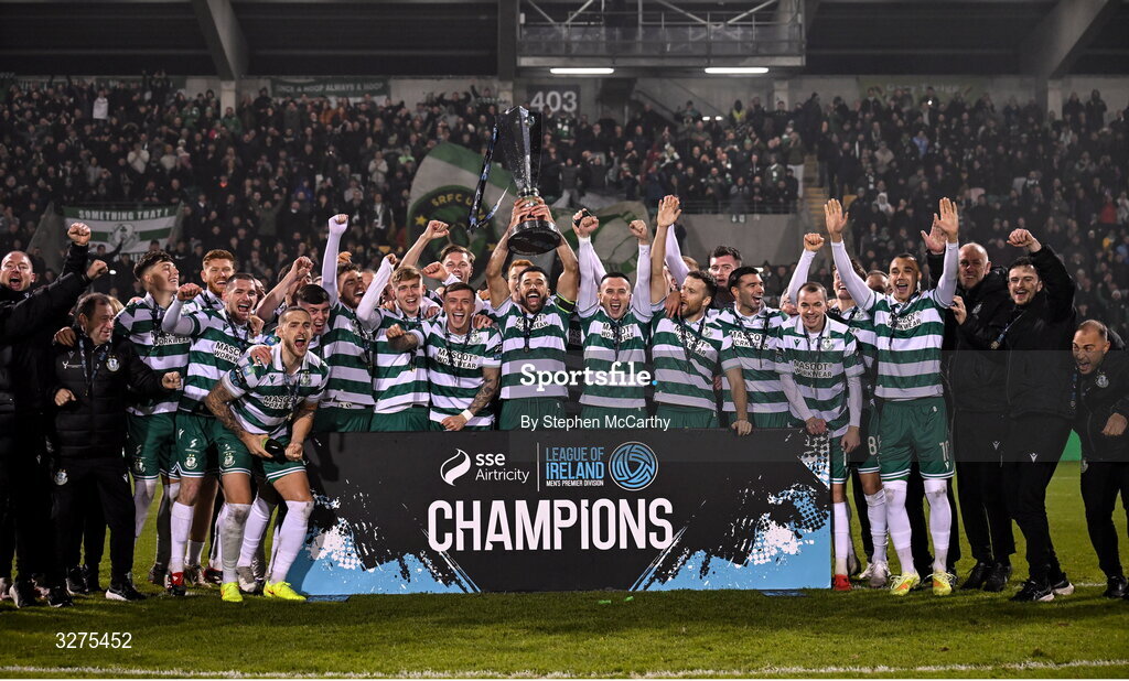 1 November 2025; Roberto Lopes of Shamrock Rovers lifts the SSE Airtricity Men's Premier Division trophy after the SSE Airtricity Men's Premier Division match between Shamrock Rovers and Sligo Rovers at Tallaght Stadium in Dublin. Photo by Stephen McCarthy/Sportsfile