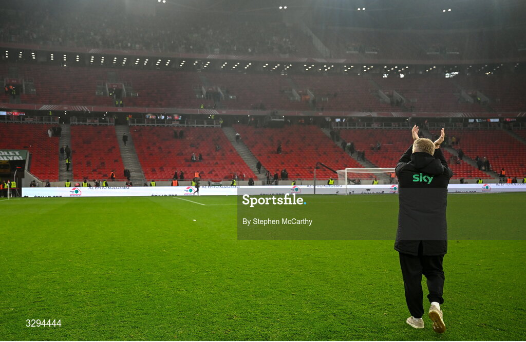 16 November 2025; Republic of Ireland head coach Heimir Hallgrimsson celebrates to Republic of Ireland supporters in the stand after the FIFA World Cup 2026 Group F Qualifier match between Hungary and Republic of Ireland at Puskás Aréna in Budapest, Hungary. Photo by Stephen McCarthy/Sportsfile