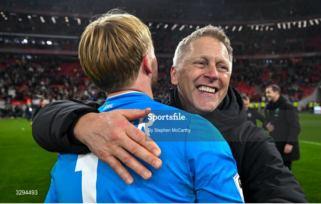 16 November 2025; Republic of Ireland head coach Heimir Hallgrimsson and Republic of Ireland goalkeeper Caoimhin Kelleher celebrate after the FIFA World Cup 2026 Group F Qualifier match between Hungary and Republic of Ireland at Puskás Aréna in Budapest, Hungary. Photo by Stephen McCarthy/Sportsfile