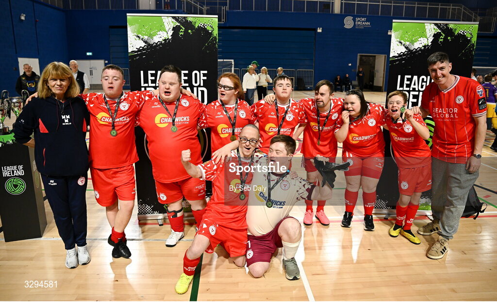 16 November 2025; Shelbourne players and coaches after the LOI Cairdeas Cup Festival at the National Indoor Arena on the Sport Ireland Campus in Dublin. Photo by Seb Daly/Sportsfile