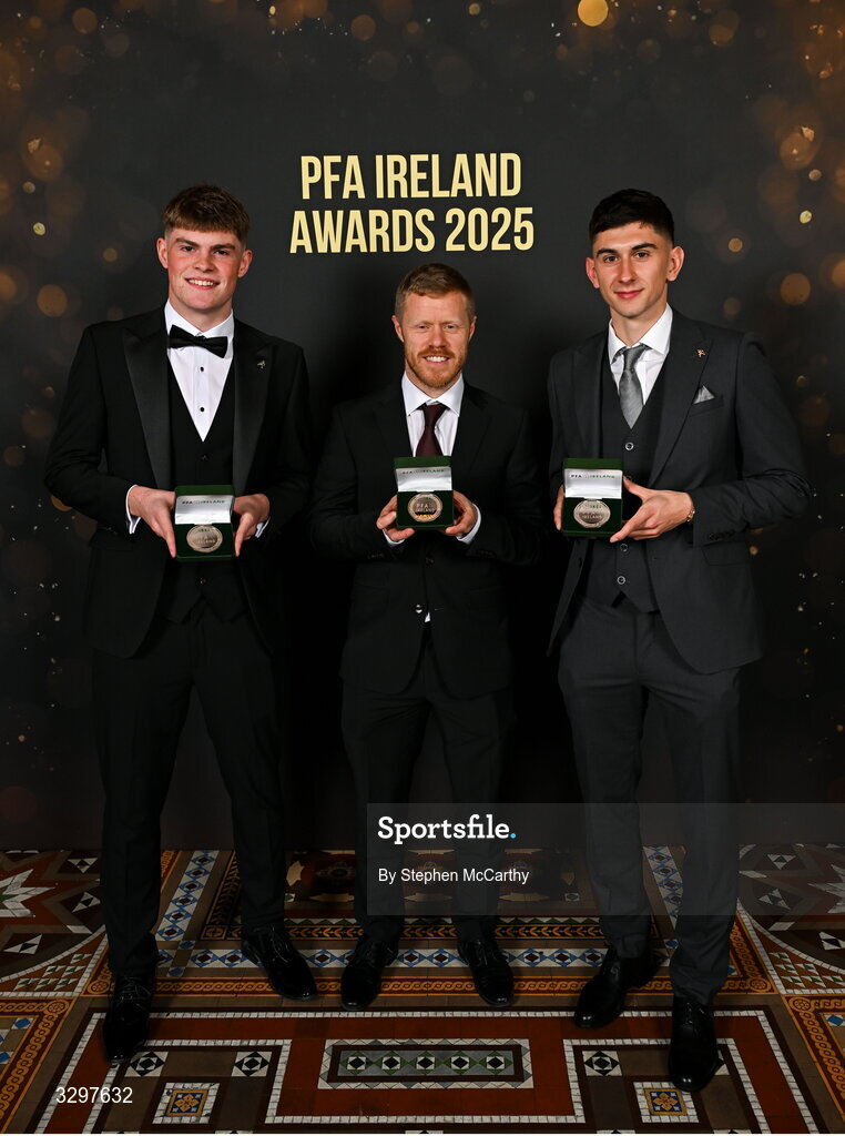 22 November 2025; Dundalk players, from left, and Vinny Leonard, Daryl Horgan, and Harry Groome with their PFA Ireland Men's First Division Team of the Year 2025 medals during the PFA Ireland Awards 2025 at The College Green Hotel in Dublin. Photo by Stephen McCarthy/Sportsfile