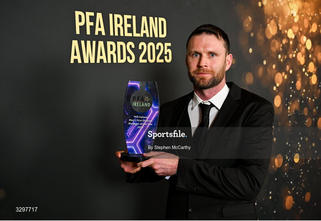 22 November 2025; Dundalk manager Ciaran Kilduff with his PFA Ireland Men's First Division Manager of the Year 2025 award during the PFA Ireland Awards 2025 at The College Green Hotel in Dublin. Photo by Stephen McCarthy/Sportsfile