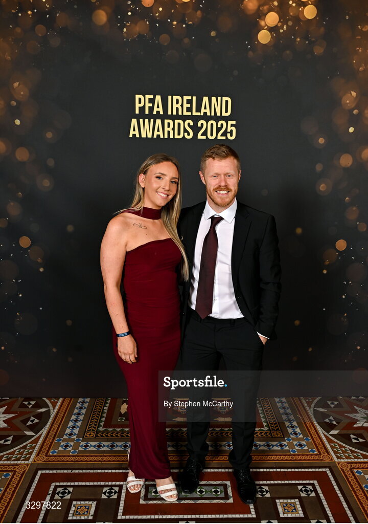 22 November 2025; Dundalk's Daryl Horgan and wife Donna during the PFA Ireland Awards 2025 at The College Green Hotel in Dublin. Photo by Stephen McCarthy/Sportsfile