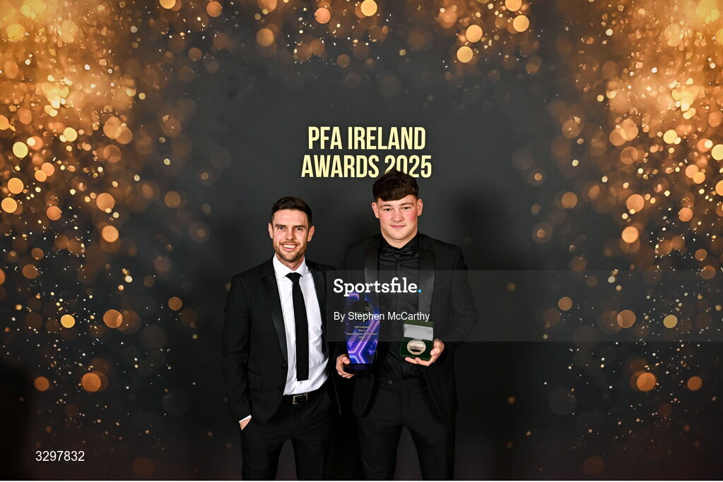 22 November 2025; Owen Elding of Sligo Rovers with his PFA Ireland Men’s Young Player of the Year 2025 award and manager John Russell during the PFA Ireland Awards 2025 at The College Green Hotel in Dublin. Photo by Stephen McCarthy/Sportsfile