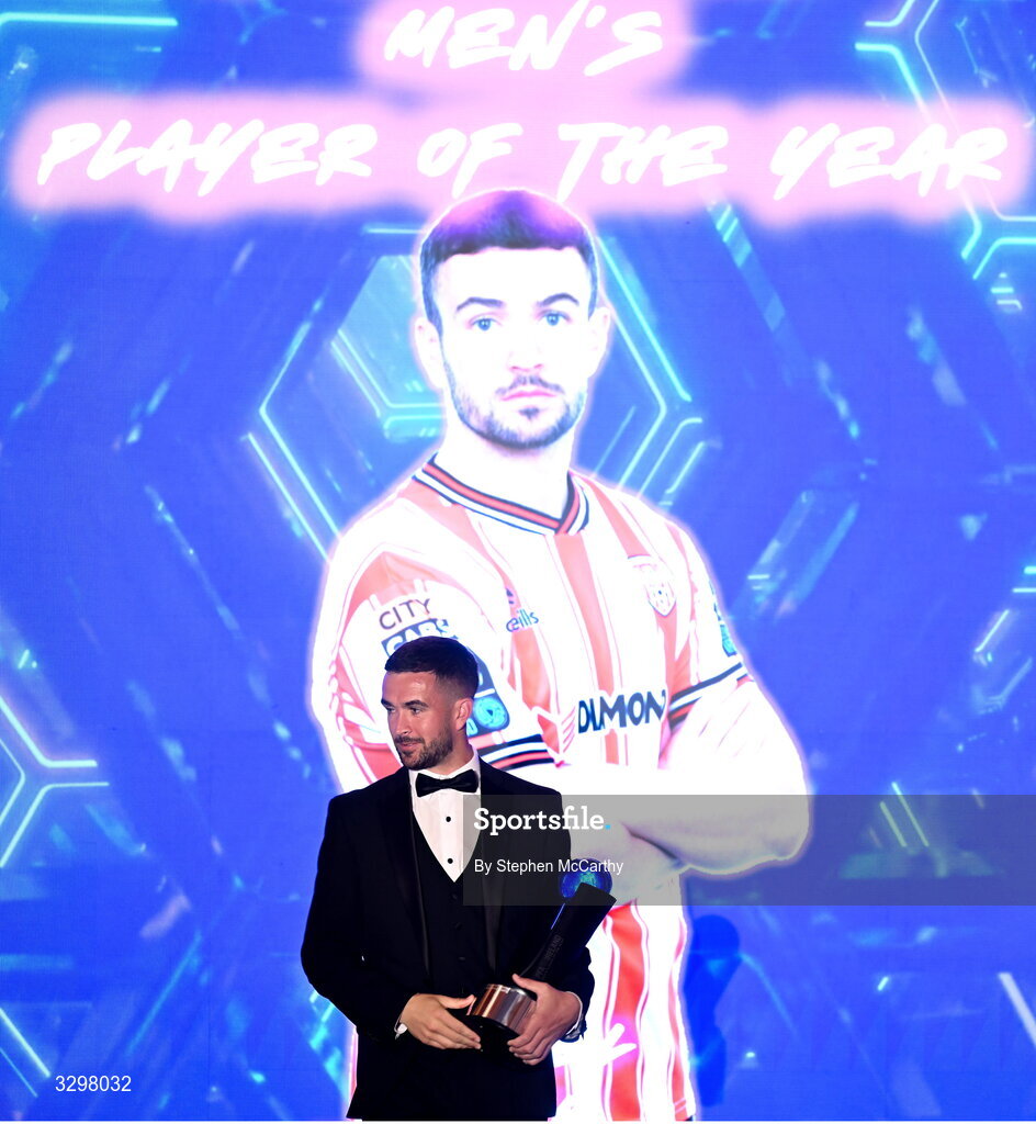 22 November 2025; Michael Duffy of Derry City after being presented with his PFA Ireland Men’s Player of the Year 2025 award during the PFA Ireland Awards 2025 at The College Green Hotel in Dublin. Photo by Stephen McCarthy/Sportsfile