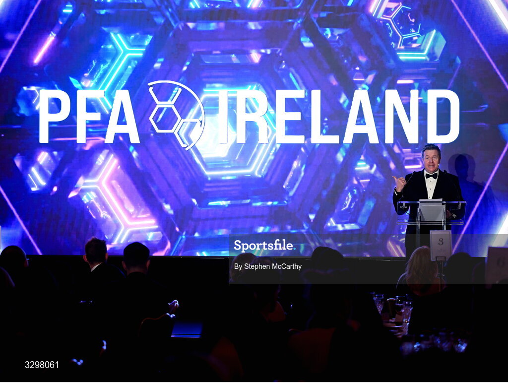 22 November 2025; MC Darragh Maloney during the PFA Ireland Awards 2025 at The College Green Hotel in Dublin. Photo by Stephen McCarthy/Sportsfile