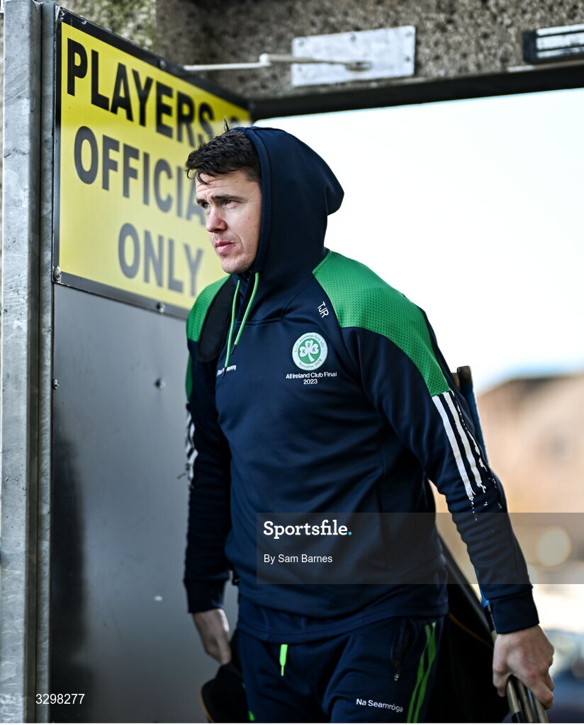 23 November 2025; TJ Reid of Shamrocks Ballyhale arrives before the AIB Leinster GAA Hurling Senior Club Championship semi-final match between Shamrocks Ballyhale and Clough Ballacolla at UPMC Nowlan Park in Kilkenny. Photo by Sam Barnes/Sportsfile