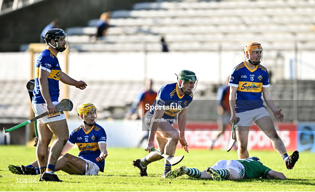 23 November 2025; Clough Ballacolla players, from left, Lee Cleere, Joseph Pearson, Willie Dunphy and Cillian Dunne react as TJ Reid of Shamrocks Ballyhale is awarded a free during the AIB Leinster GAA Hurling Senior Club Championship semi-final match between Shamrocks Ballyhale and Clough Ballacolla at UPMC Nowlan Park in Kilkenny. Photo by Sam Barnes/Sportsfile
