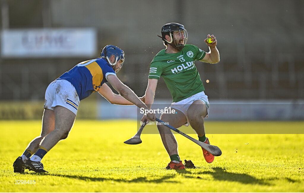 23 November 2025; Liam Barron of Shamrocks Ballyhale in action against Mark Hennessy of Clough Ballacolla during the AIB Leinster GAA Hurling Senior Club Championship semi-final match between Shamrocks Ballyhale and Clough Ballacolla at UPMC Nowlan Park in Kilkenny. Photo by Sam Barnes/Sportsfile