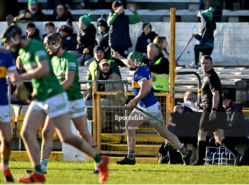 23 November 2025; Willie Dunphy of Clough Ballacolla celebrates a late score to level to the game during the AIB Leinster GAA Hurling Senior Club Championship semi-final match between Shamrocks Ballyhale and Clough Ballacolla at UPMC Nowlan Park in Kilkenny. Photo by Sam Barnes/Sportsfile