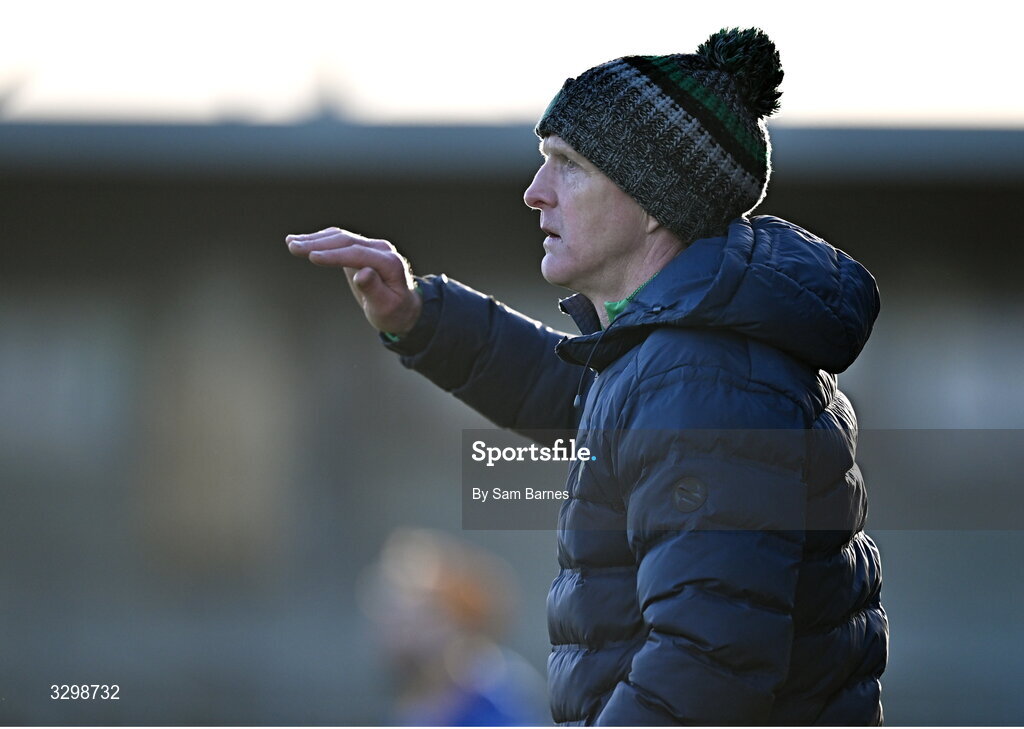 23 November 2025; Shamrocks Ballyhale manager Henry Shefflin during the AIB Leinster GAA Hurling Senior Club Championship semi-final match between Shamrocks Ballyhale and Clough Ballacolla at UPMC Nowlan Park in Kilkenny. Photo by Sam Barnes/Sportsfile