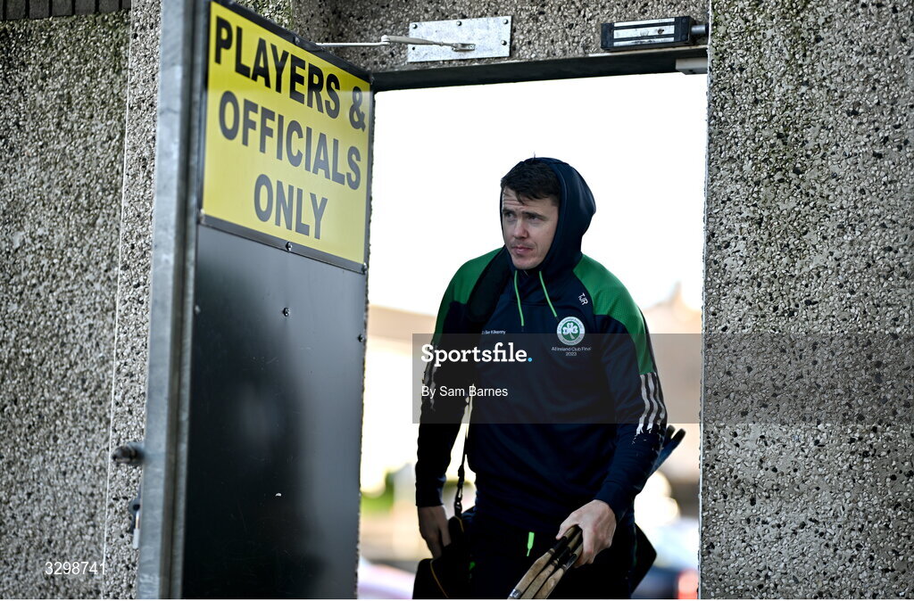 23 November 2025; TJ Reid of Shamrocks Ballyhale arrives before the AIB Leinster GAA Hurling Senior Club Championship semi-final match between Shamrocks Ballyhale and Clough Ballacolla at UPMC Nowlan Park in Kilkenny. Photo by Sam Barnes/Sportsfile