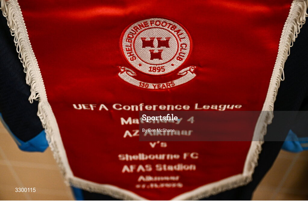 27 November 2025; A general view of the Shelbourne pennant before the UEFA Conference League 2025/26 league phase match between AZ Alkmaar and Shelbourne at AFAS Stadion in Alkmaar, Netherlands. Photo by Ben McShane/Sportsfile