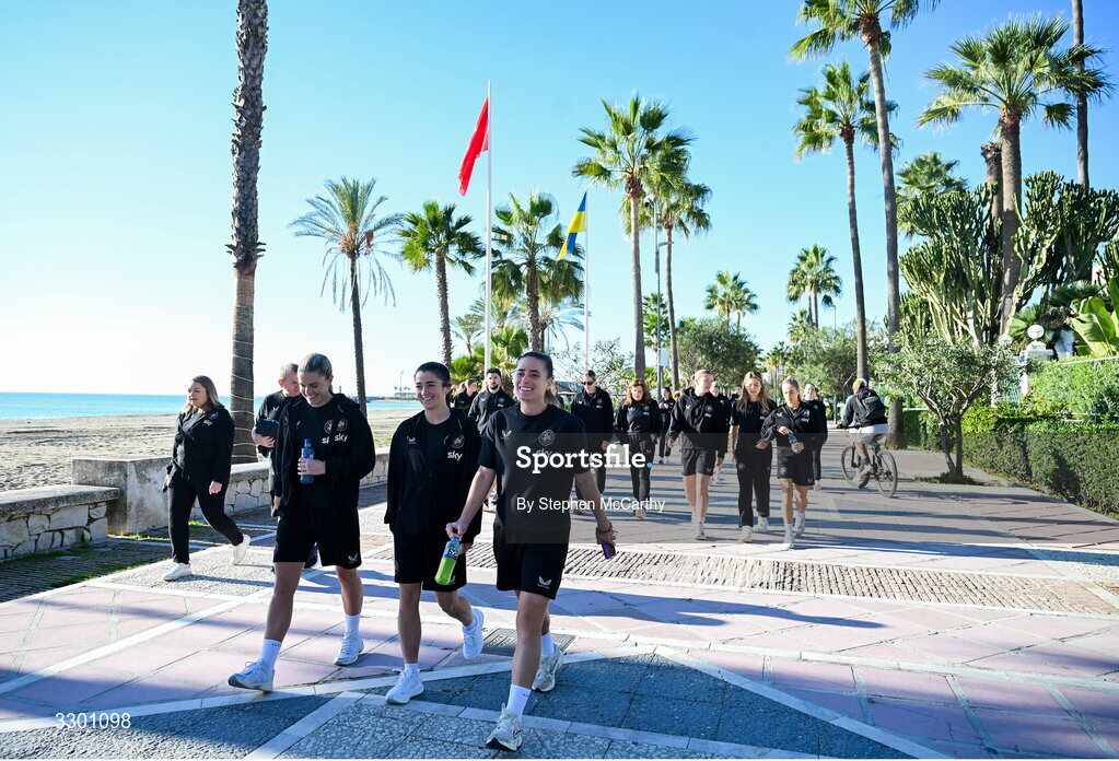 29 November 2025; Republic of Ireland's Jamie Finn, Marissa Sheva and Chloe Mustaki during a team walk near their hotel before the women's international friendly match between Republic of Ireland and Hungary at Marbella Football Centre in Marbella, Spain. Photo by Stephen McCarthy/Sportsfile
