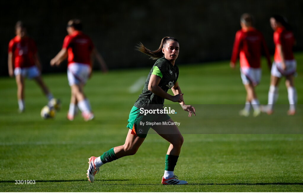 29 November 2025; Chloe Mustaki of Republic of Ireland warms up before the women's international friendly match between Republic of Ireland and Hungary at Marbella Football Centre in Marbella, Spain. Photo by Stephen McCarthy/Sportsfile