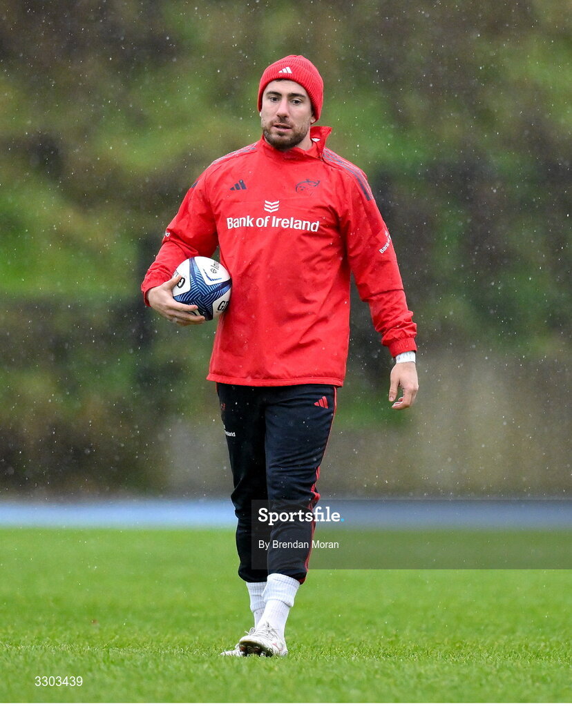 1 December 2025; JJ Hanrahan during Munster Rugby squad training at the University of Limerick in Limerick. Photo by Brendan Moran/Sportsfile