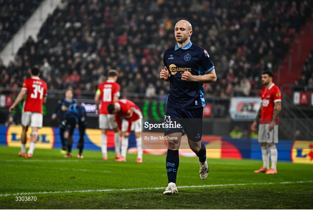 27 November 2025; Kerr McInroy of Shelbourne during the UEFA Conference League 2025/26 league phase match between AZ Alkmaar and Shelbourne at AFAS Stadion in Alkmaar, Netherlands. Photo by Ben McShane/Sportsfile
