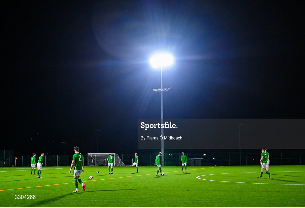 3 December 2025; The Ireland Amateur team warm-up before the representative friendly match between Ireland Amateur and Irish Defence Forces at Wayside Celtic FC in Dublin. Photo by Piaras Ó Mídheach/Sportsfile