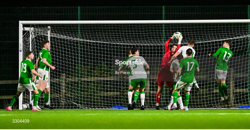 3 December 2025; Ireland Amateur goalkeeper Craig Dunphy during the representative friendly match between Ireland Amateur and Irish Defence Forces at Wayside Celtic FC in Dublin. Photo by Piaras Ó Mídheach/Sportsfile