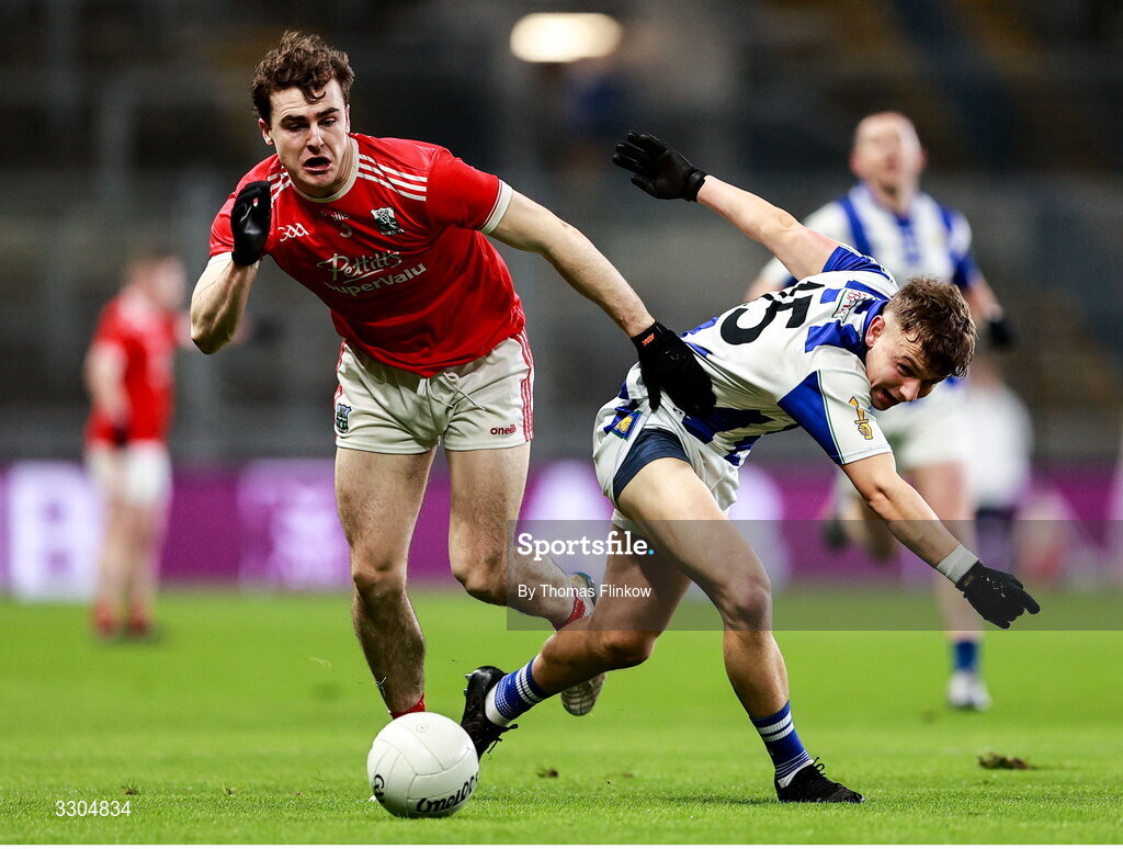 6 December 2025; Michael Spillane of Athy in action against Daire Sweeney of Ballyboden St Enda’s during the AIB Leinster GAA Football Senior Club Championship final match between Athy of Kildare and Ballyboden St Enda's of Dublin at Croke Park in Dublin. Photo by Thomas Flinkow/Sportsfile