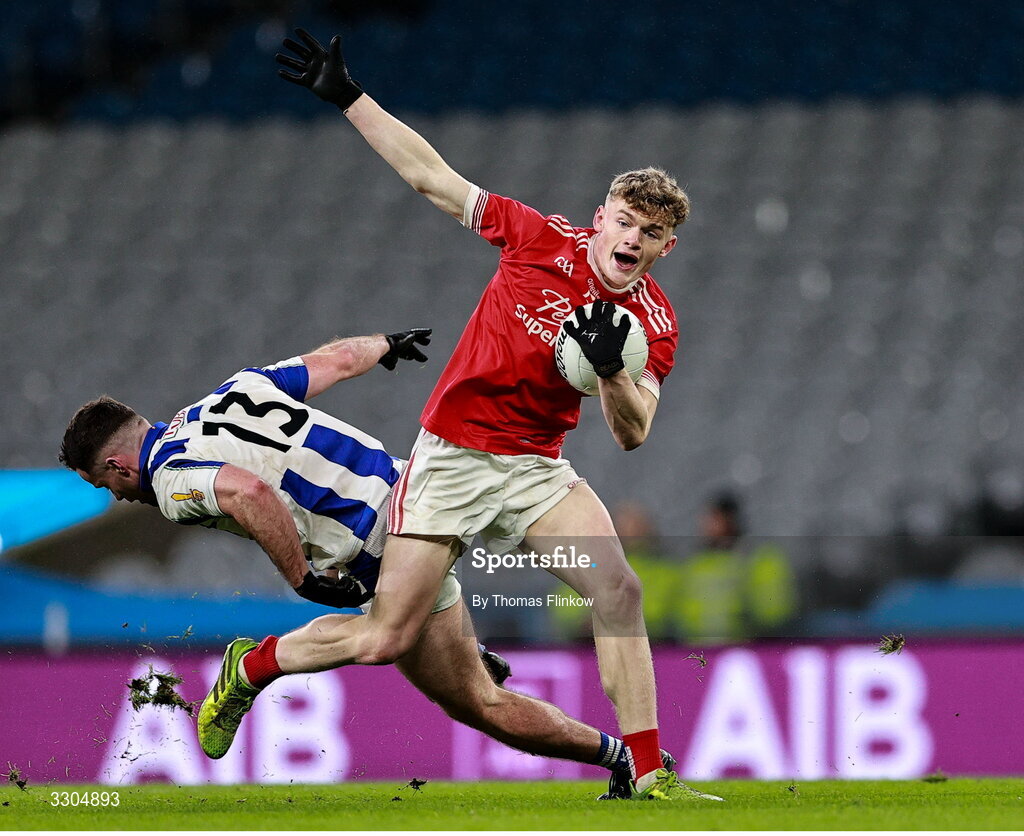 6 December 2025; Ronan Kelly of Athy in action against Ross McGarry of Ballyboden St Enda’s during the AIB Leinster GAA Football Senior Club Championship final match between Athy of Kildare and Ballyboden St Enda's of Dublin at Croke Park in Dublin. Photo by Thomas Flinkow/Sportsfile