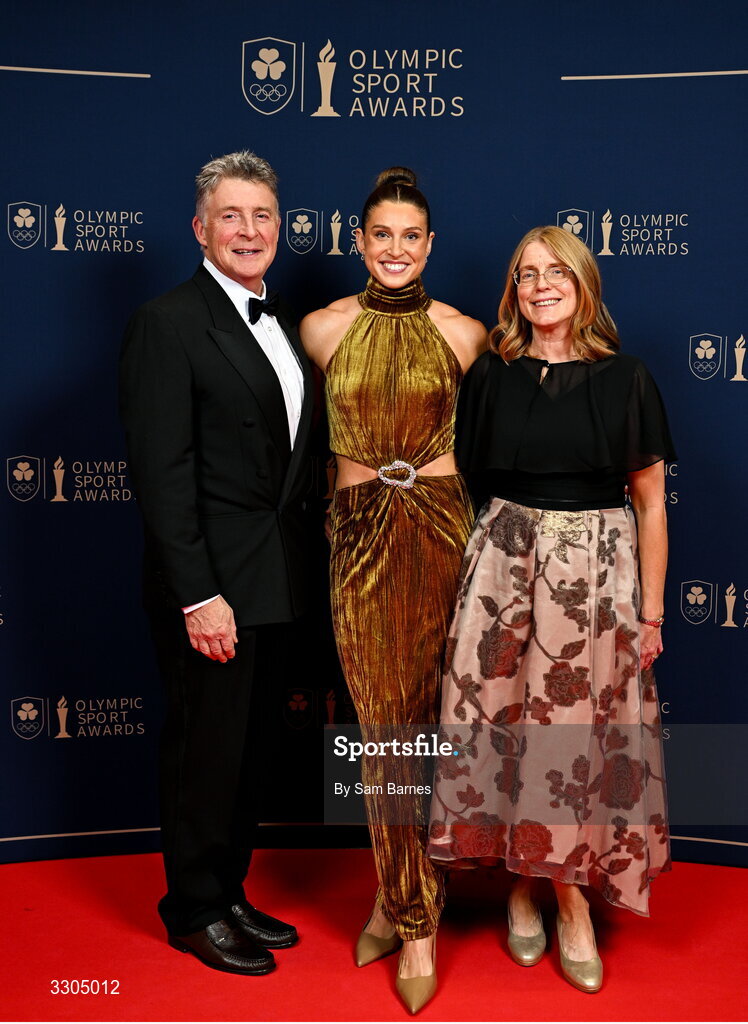 6 December 2025; World Silver Medallist in Heptathlon and nominee for Female Athlete of the Year, sponsored by Allianz, and Olympic Sporting Moment of the Year, sponsored by Fiat, Kate O'Connor, with her parents Michael and Valerie during the Team Ireland Olympic Sport Awards 2025 at The Royal Convention Centre in Dublin. Photo by Sam Barnes/Sportsfile