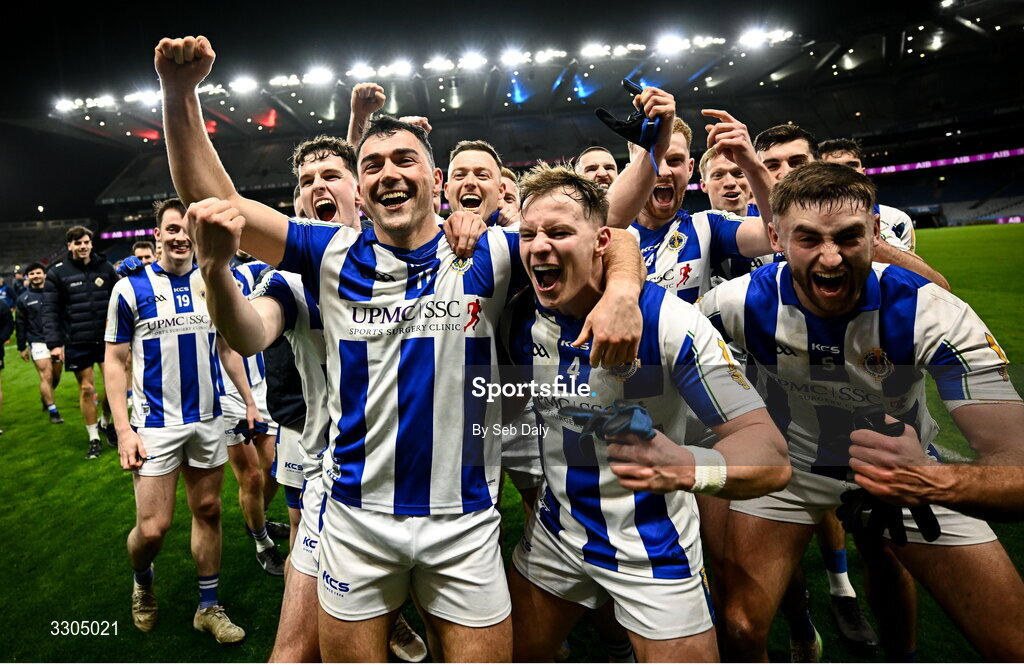 6 December 2025; Ballyboden St Enda's, including Colm Basquel, front left, and Peter Healy, centre, celebrate after their side's victory in the AIB Leinster GAA Football Senior Club Championship final match between Athy of Kildare and Ballyboden St Enda's of Dublin at Croke Park in Dublin. Photo by Seb Daly/Sportsfile