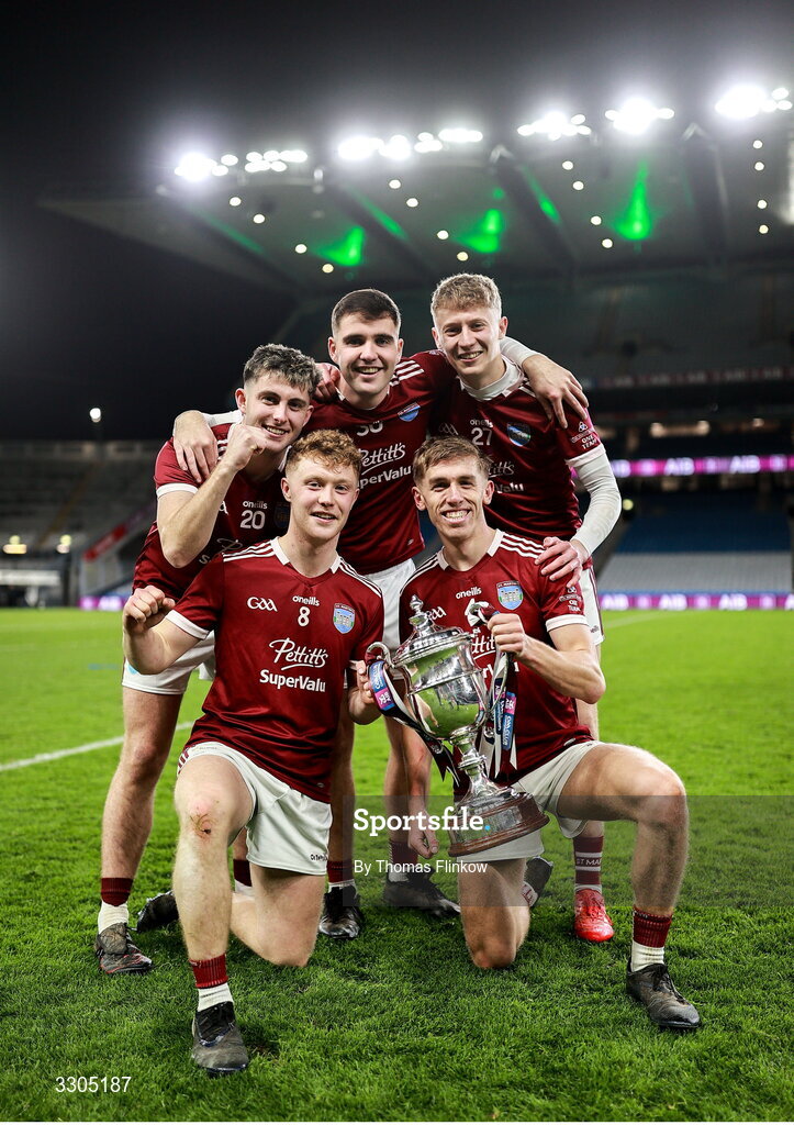 6 December 2025; St Martin's players celebrate with the O'Neill Cup after their side's victory in the AIB Leinster GAA Hurling Senior Club Championship final match between St Martin's of Wexford and Shamrocks Ballyhale of Kilkenny at Croke Park in Dublin. Photo by Thomas Flinkow/Sportsfile