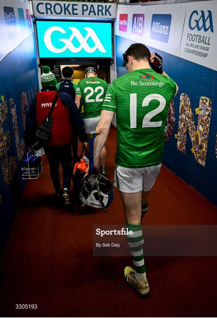 6 December 2025; TJ Reid of Shamrocks Ballyhale walks down the tunnel after his side's defeat in the AIB Leinster GAA Hurling Senior Club Championship final match between St Martin's of Wexford and Shamrocks Ballyhale of Kilkenny at Croke Park in Dublin. Photo by Seb Daly/Sportsfile