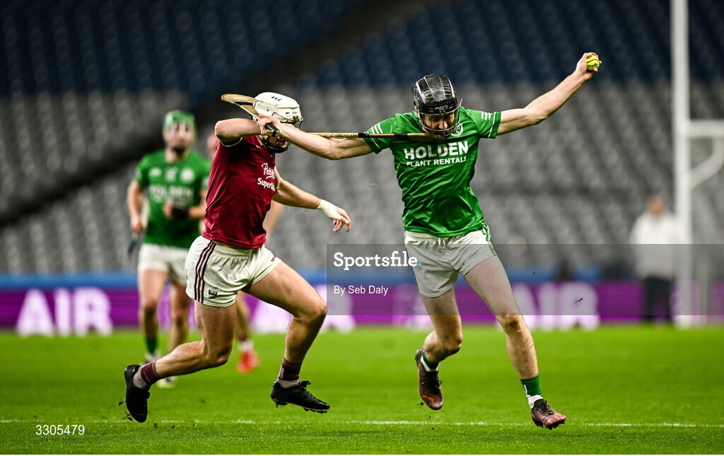 6 December 2025; Liam Barron of Shamrocks Ballyhale in action against Darren Codd of St Martin’s during the AIB Leinster GAA Hurling Senior Club Championship final match between St Martin's of Wexford and Shamrocks Ballyhale of Kilkenny at Croke Park in Dublin. Photo by Seb Daly/Sportsfile
