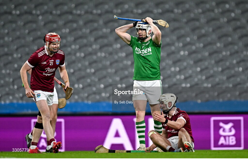 6 December 2025; TJ Reid of Shamrocks Ballyhale reacts after conceding a free during the AIB Leinster GAA Hurling Senior Club Championship final match between St Martin's of Wexford and Shamrocks Ballyhale of Kilkenny at Croke Park in Dublin. Photo by Seb Daly/Sportsfile