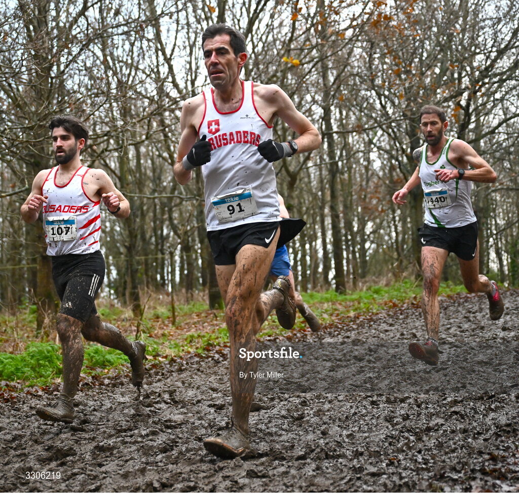 7 December 2025; John Mulvihill of Crusaders AC, Dublin, centre, competes in the Novice Men 6000m during the 123.ie National Novice and Juvenile Uneven Age Cross Country Championships at the Sport Ireland National Cross Country Track in Abbotstown, Dublin. Photo by Tyler Miller/Sportsfile