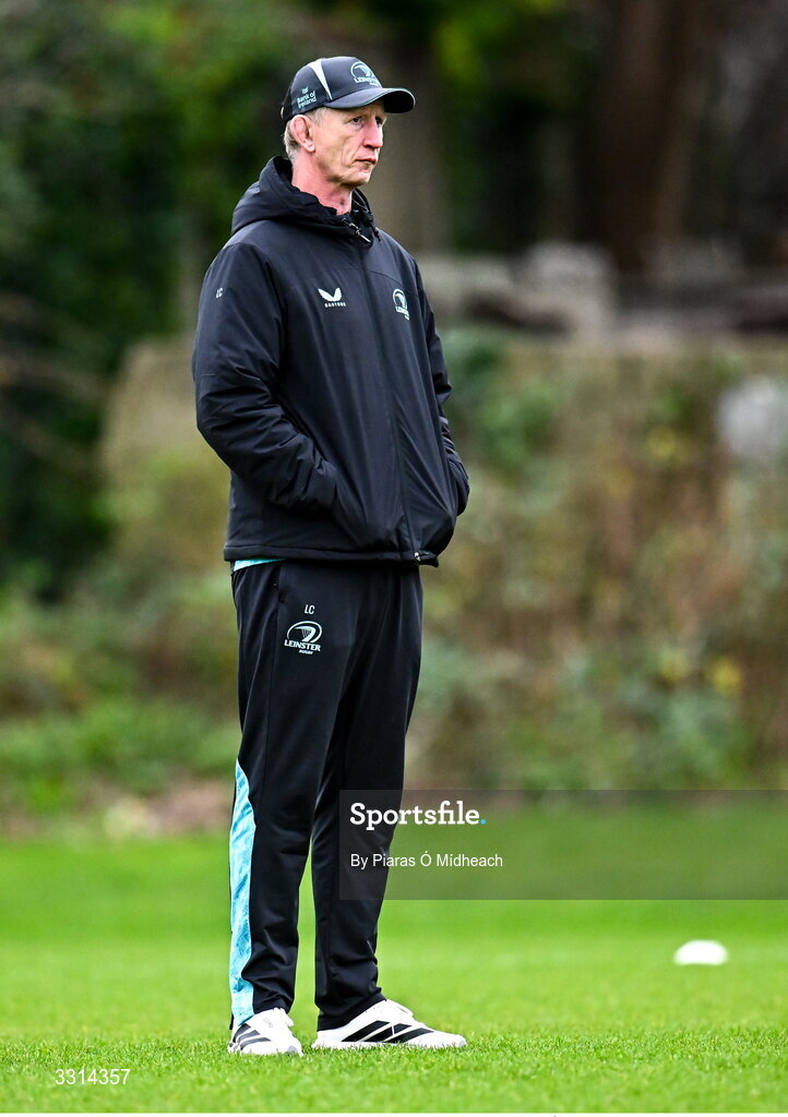 29 December 2025; Head coach Leo Cullen during Leinster Rugby squad training at Rosemount in UCD, Dublin. Photo by Piaras Ó Mídheach/Sportsfile