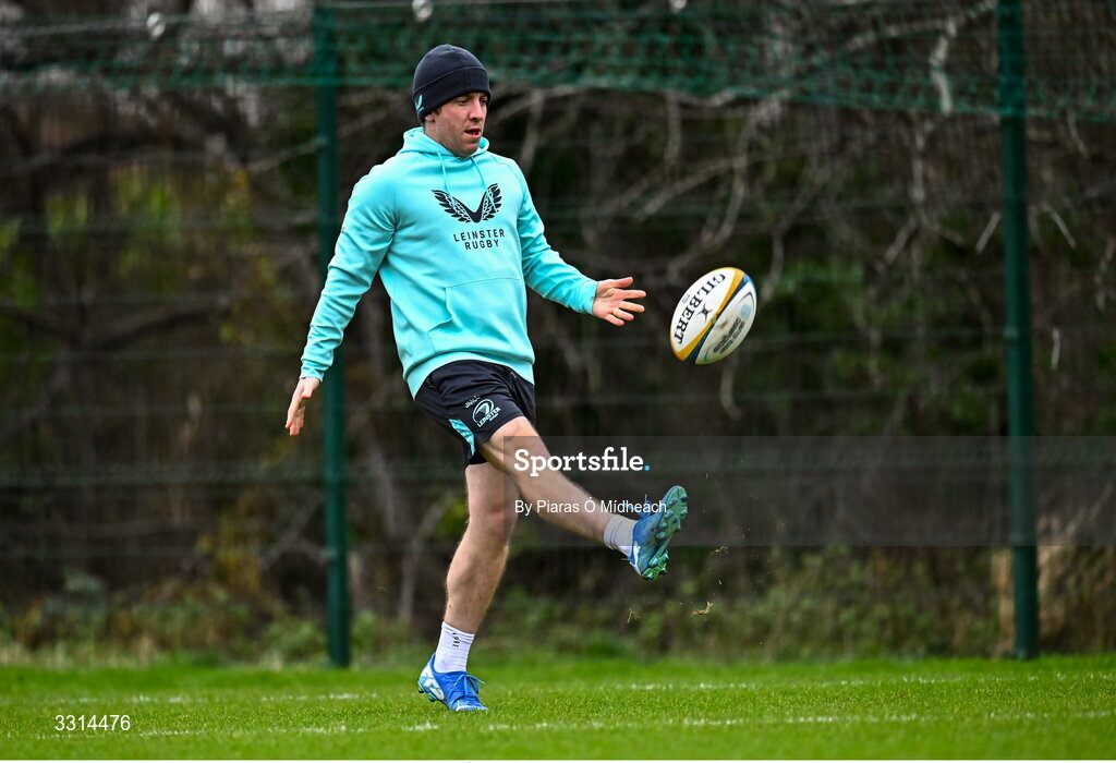 29 December 2025; Senior athletic performance coach Joe McGinley during Leinster Rugby squad training at Rosemount in UCD, Dublin. Photo by Piaras Ó Mídheach/Sportsfile