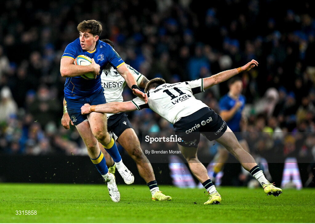 3 January 2026; Charlie Tector of Leinster is tackled by Finn Treacy of Connacht in the build up to his side's seventh try during the United Rugby Championship match between Leinster and Connacht at Aviva Stadium in Dublin. Photo by Brendan Moran/Sportsfile