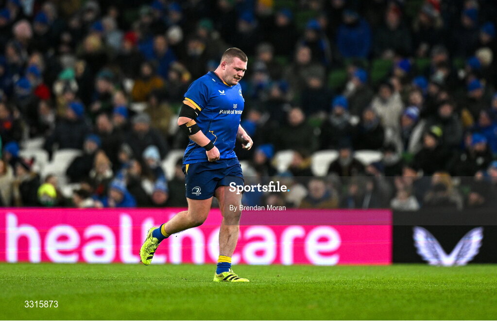 3 January 2026; Jack Boyle of Leinster leaves the pitch after picking up an injury during the United Rugby Championship match between Leinster and Connacht at Aviva Stadium in Dublin. Photo by Brendan Moran/Sportsfile
