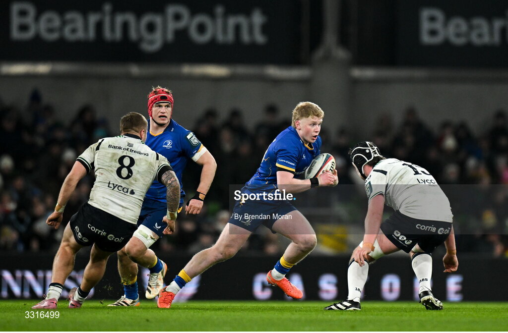 3 January 2026; Andrew Osborne of Leinster in action against Sean Jansen and Darragh Murray of Connacht during the United Rugby Championship match between Leinster and Connacht at Aviva Stadium in Dublin. Photo by Brendan Moran/Sportsfile