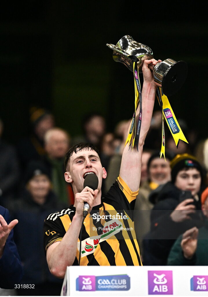 10 January 2026; Upperchurch-Drombane captain Keith Ryan lifts the cup after his side's victory in the AIB GAA Hurling All-Ireland Intermediate Club Championship final match between Tooreen of Mayo and Upperchurch-Drombane of Tipperary at Croke Park in Dublin. Photo by Piaras Ó Mídheach/Sportsfile