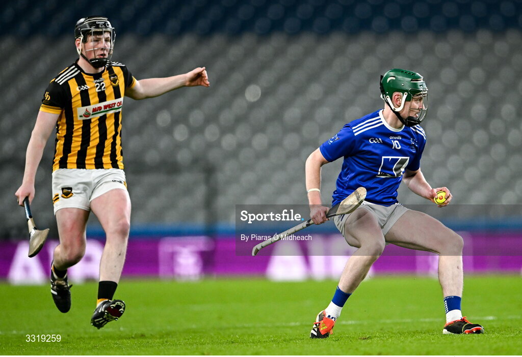 10 January 2026; Eoin Delaney of Tooreen in action against Toby Corbett of Upperchurch-Drombane during the AIB GAA Hurling All-Ireland Intermediate Club Championship final match between Tooreen of Mayo and Upperchurch-Drombane of Tipperary at Croke Park in Dublin. Photo by Piaras Ó Mídheach/Sportsfile