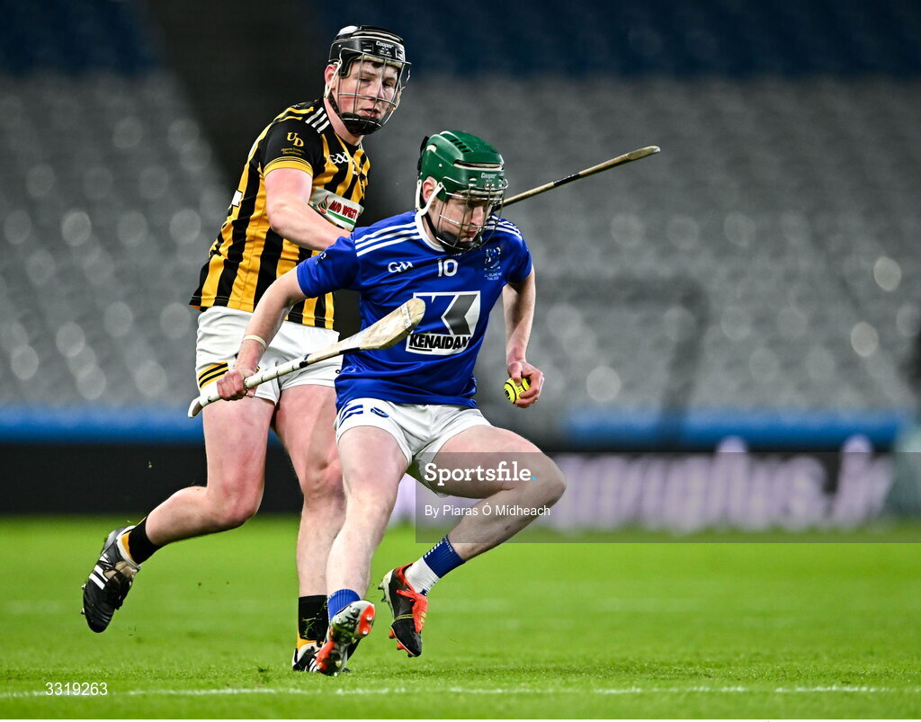 10 January 2026; Eoin Delaney of Tooreen in action against Toby Corbett of Upperchurch-Drombane during the AIB GAA Hurling All-Ireland Intermediate Club Championship final match between Tooreen of Mayo and Upperchurch-Drombane of Tipperary at Croke Park in Dublin. Photo by Piaras Ó Mídheach/Sportsfile