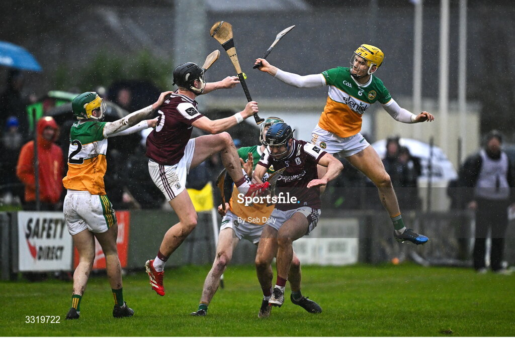 11 January 2026; Galway and Offaly players contest for the sliotar during the Dioralyte Walsh Cup semi-final match between Galway and Offaly at Duggan Park in Ballinasloe, Galway. Photo by Seb Daly/Sportsfile