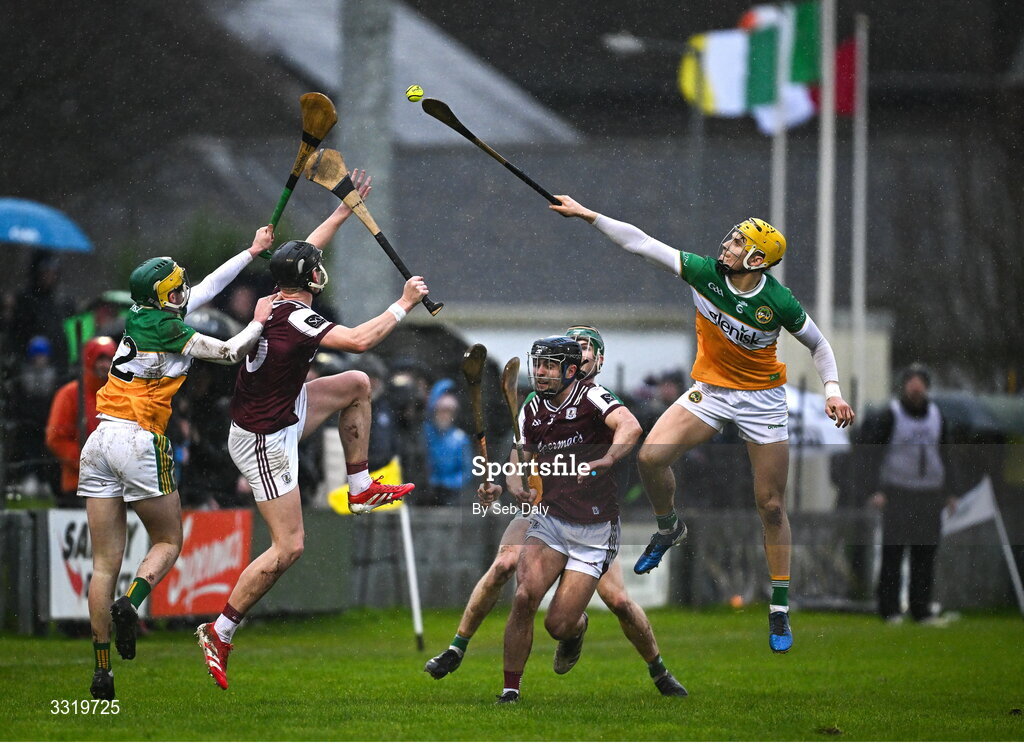 11 January 2026; Galway and Offaly players contest for the sliotar during the Dioralyte Walsh Cup semi-final match between Galway and Offaly at Duggan Park in Ballinasloe, Galway. Photo by Seb Daly/Sportsfile