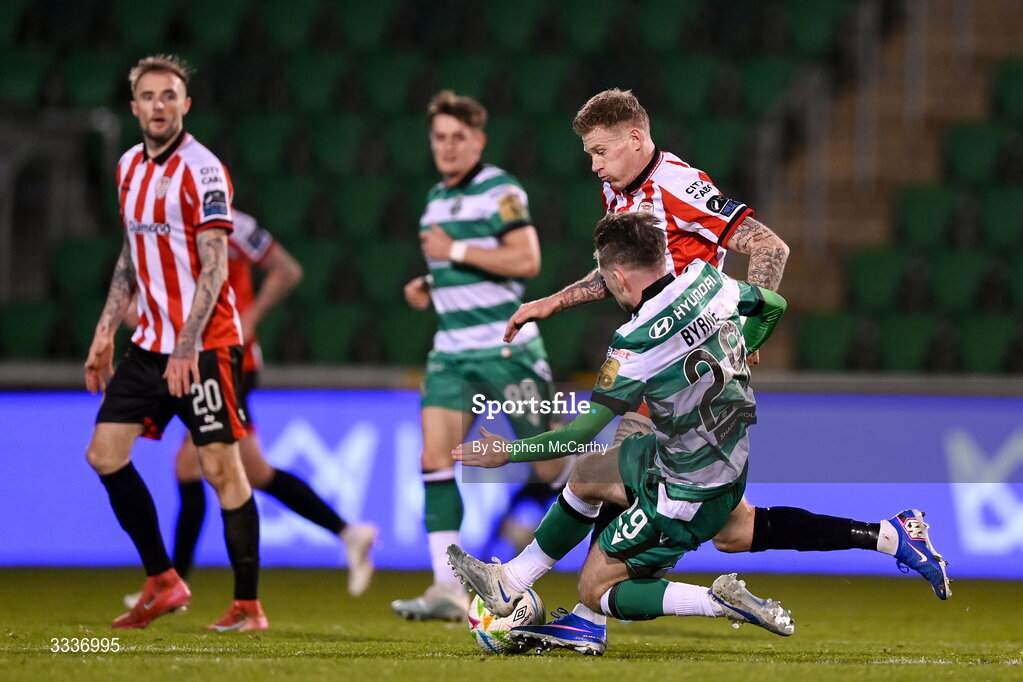 31 January 2026; James McClean of Derry City is tackled by Jack Byrne of Shamrock Rovers during the 2026 Men's President's Cup final match between Shamrock Rovers and Derry City at Tallaght Stadium in Dublin. Photo by Stephen McCarthy/Sportsfile