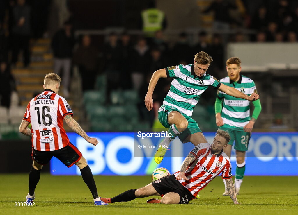 31 January 2026; Daniel Cleary of Shamrock Rovers in action against Carl Winchester of Derry City during the 2026 Men's President's Cup final match between Shamrock Rovers and Derry City at Tallaght Stadium in Dublin. Photo by Michael P Ryan/Sportsfile
