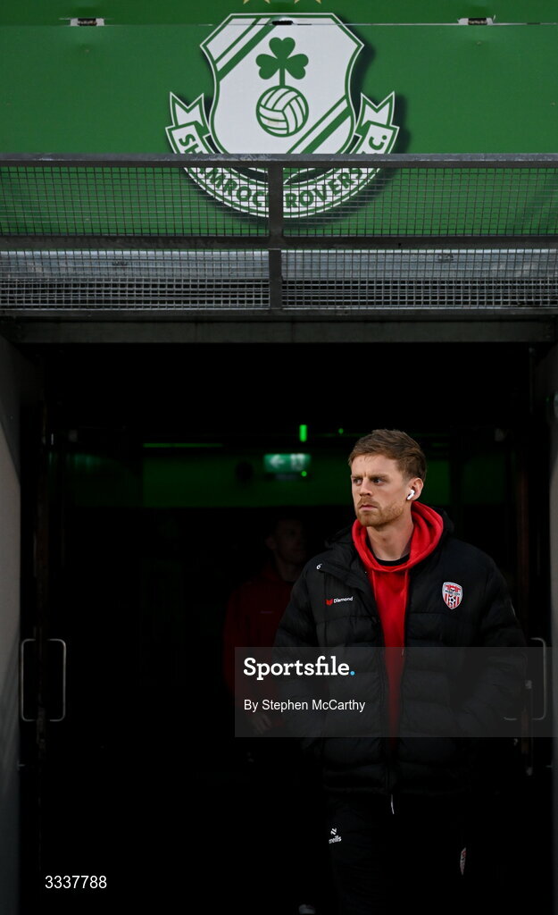 31 January 2026; Rob Slevin of Derry City before the 2026 Men's President's Cup final match between Shamrock Rovers and Derry City at Tallaght Stadium in Dublin. Photo by Stephen McCarthy/Sportsfile