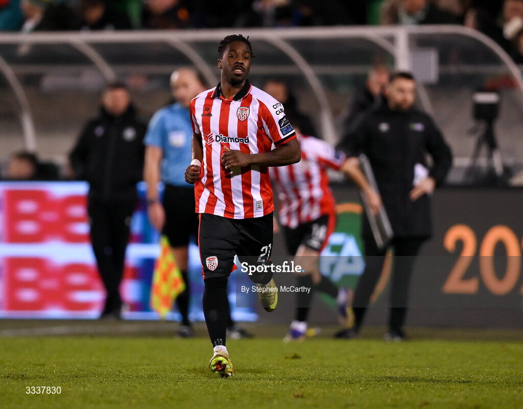 31 January 2026; Kevin dos Santos of Derry City comes onto the pitch during a second half substitution during the 2026 Men's President's Cup final match between Shamrock Rovers and Derry City at Tallaght Stadium in Dublin. Photo by Stephen McCarthy/Sportsfile